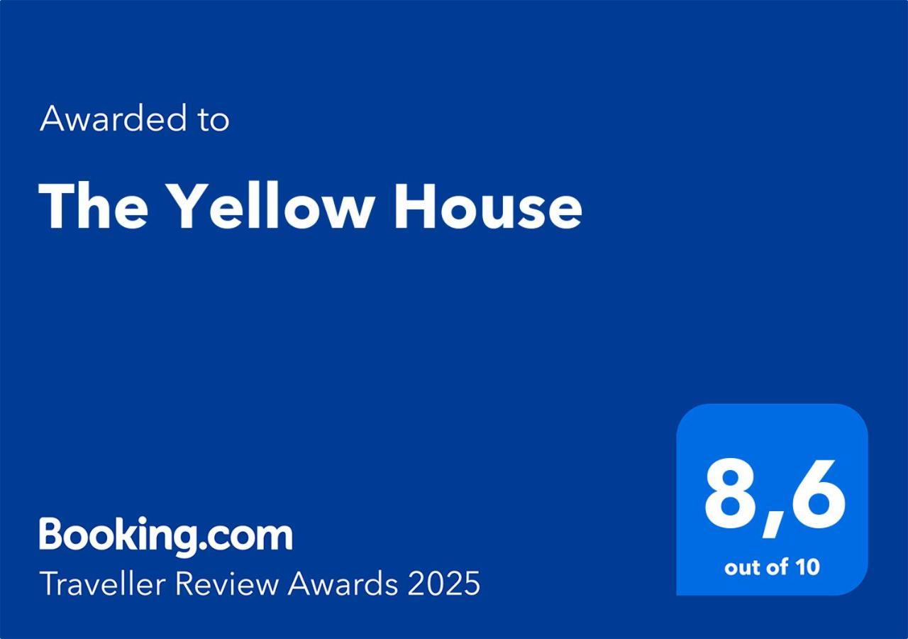 The Yellow House Catania Bagian luar foto